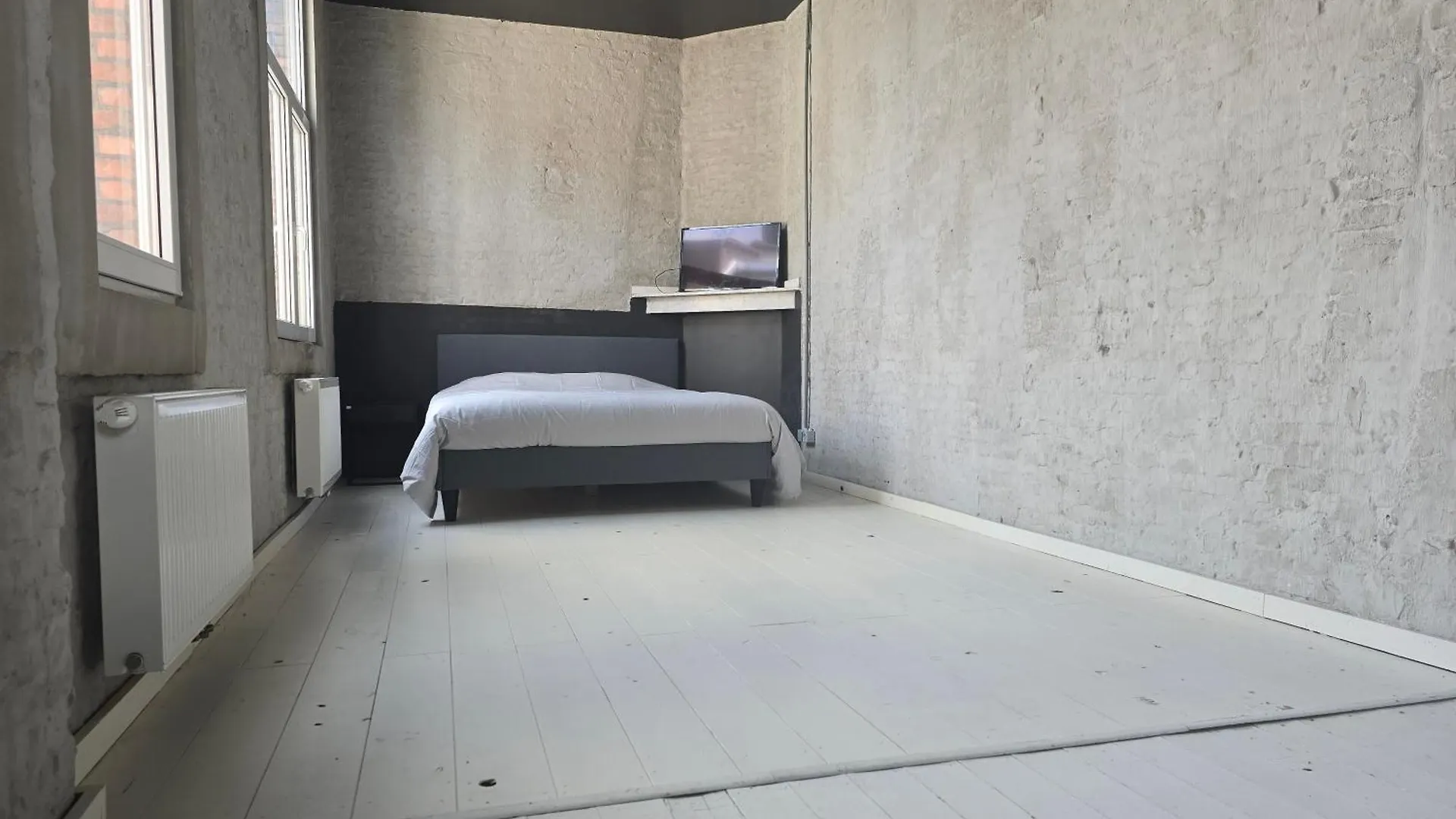 Living History - Suikernest Aparthotel Antwerp 0*,