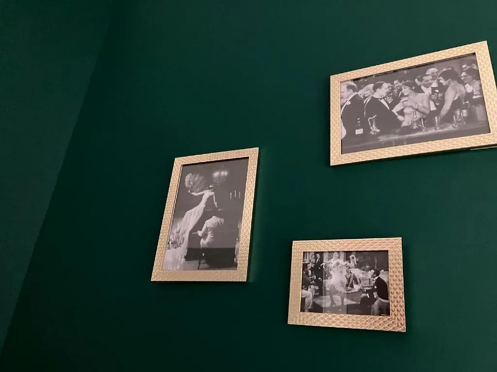 Living History - Suikernest Aparthotel Antwerp